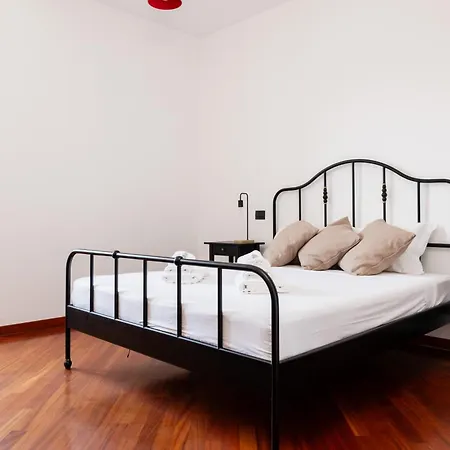 Azalee Urban Nest ゲストハウス 4*